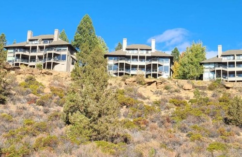 Century West Condo | Bend Condo Overlooking the Deschutes River - Beautiful Views!