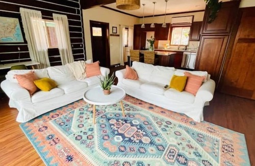 Bend Apartment | Bend Mountain View Guesthouse