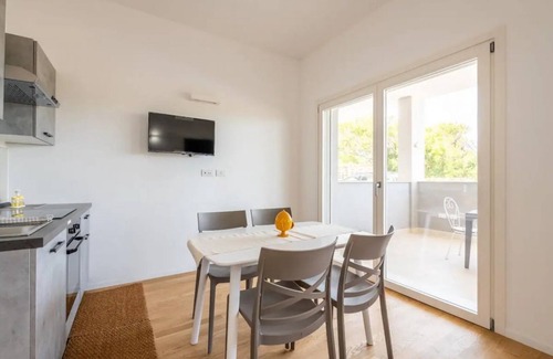 Municipio 1 Apartment | Benjamin House with Private Parking