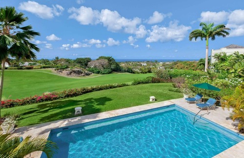 Merlin Bay Villa | Benjoli Breeze Summar