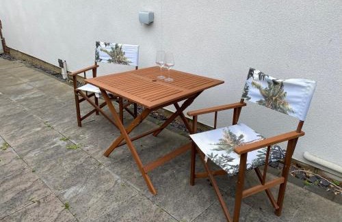 Selsey House | Bennett's End