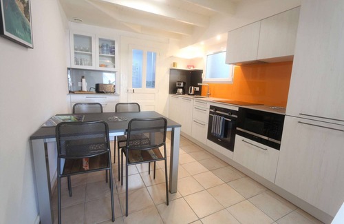 Benodet House | Benodet center, small 3 star holiday home 300m from the beach
