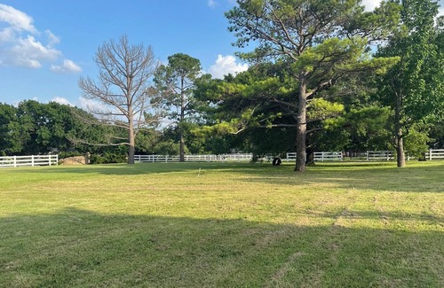 Keller RV Rental | Benson Homestead and Stable - RV Camping Spot