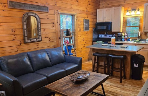 Rockbridge Cabin | Bent Tree Cabin (Hocking Hills area)