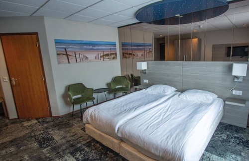 Bergen Hotel | Bergen Coastal Haven Nestled Near Rolling Dunes & Enchanting Nature Trails