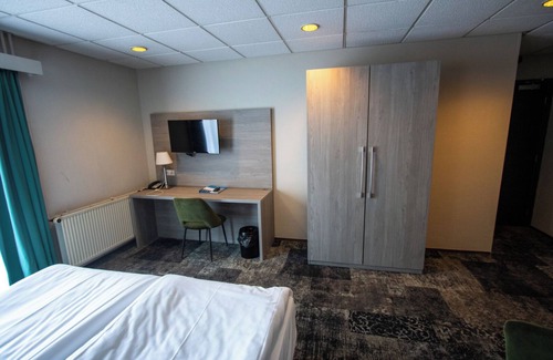 Bergen Hotel | Bergen Coastal Haven Nestled Near Rolling Dunes & Enchanting Nature Trails