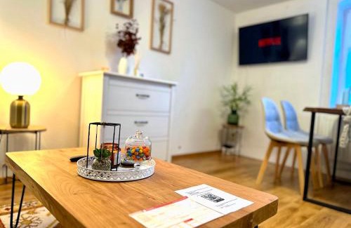 Konigstein an der Elbe Apartment | Bergling Apartment im Zentrum Netflix Festungsblick Obst und Wein