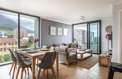 Observatory Apartment | BERGSIG Spacious Deluxe Corner Unit