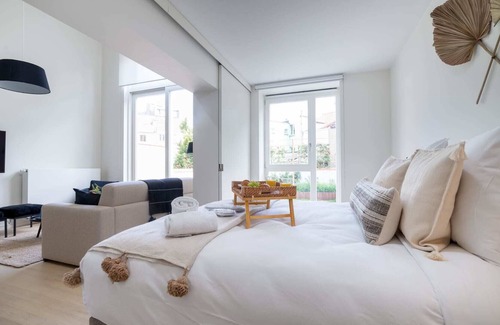 Saint-Josse-ten-Noode Apartment | Beriot II - Three Bedroom Apartment, Sleeps 8