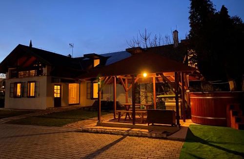 Balatonfured House | Berkenye Vendégház