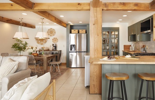 Lenox Dale House | Berkshires Home Makeover ~ Immaculate Lakefront Getaway ~ Dreamy Sunsets!