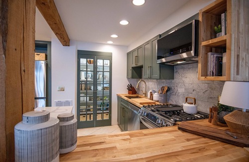 Lenox Dale House | Berkshires Home Makeover ~ Immaculate Lakefront Getaway ~ Dreamy Sunsets!
