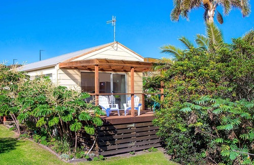 Bermagui House | Bermagui Bay Beach House. Bungalow in the Heart of Bermagui