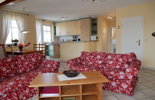Koelpinsee Apartment | Bernsteinhaus Whg. 6 - Amber house, 850m to the beach, with balcony, WLAN