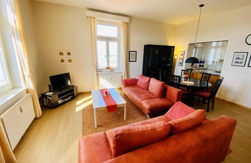 Warnemuende Apartment | Berringer/anchor on the beach