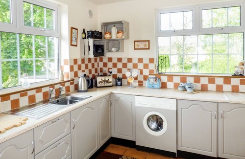 Enniscorthy Cottage | BERRYLANE, pet friendly in Enniscorthy, County Wexford