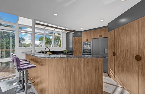 Castor Bay House | Bespoke Stays - Poolside Haven