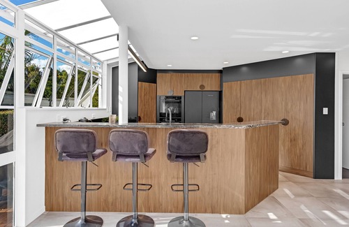 Castor Bay House | Bespoke Stays - Poolside Haven
