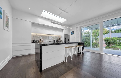 Devonport House | Bespoke Stays - Seaside Serenity:Exquisite Villa