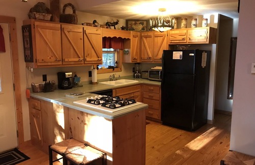 Helen Cabin | Best Around - 3 Miles to Helen & 4 Miles to Cleveland - 3.5 Acres