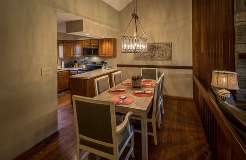 Blowing Rock Condo | Best at Chetola 3BR Condo w/access to Heated Indoor Pool & Fitness Center