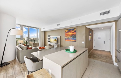 Hollywood South Central Beach Resort | Best Beachfront Luxury 2 Bed/2 Bath Ocean View at 5 Star Resort and Amenities.