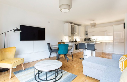 Belfast City Centre Apartment | Best City Centre Luxurious Home