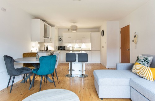 Belfast City Centre Apartment | Best City Centre Luxurious Home
