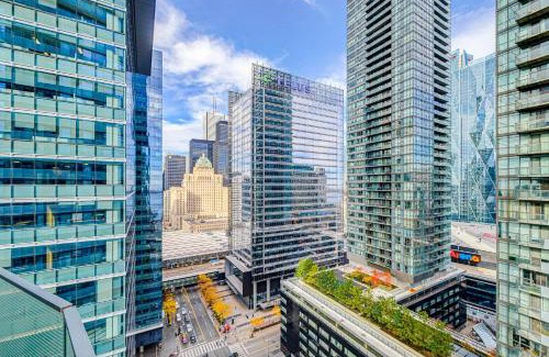 Toronto Entertainment District Apartment | Best Downtown Toronto View!