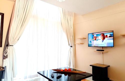 Harare Apartment | Best location 1-Bed Apartment in Harare