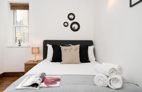 Soho Apartment | Best Location 2 Bedr, 3 Beds, Covent Grdn, China Town
