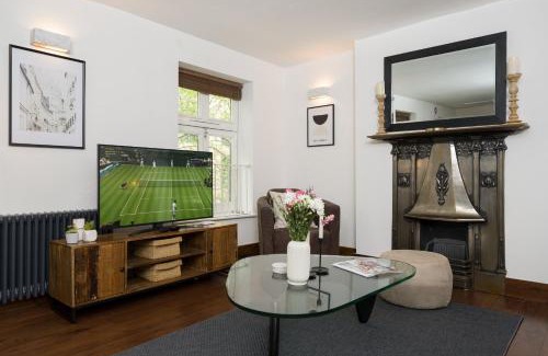 Soho Apartment | Best Location 2 Bedr, 3 Beds, Covent Grdn, China Town
