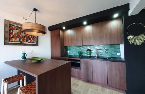 Antibes City Centre Apartment | best location and best views in old Antibes