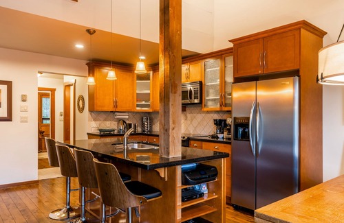 Whistler Village House | Best Location Available In Whistler Village Luxury 4 Bedroom Townhome