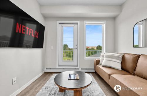 Inglewood House | Best Location Inglewood with 2 Bedrooms and Heated Underground Parking