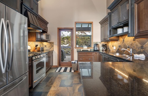 Whistler Village House | Best Mountain View, 5-Star Luxury Whistler Village 5BR Ski-in