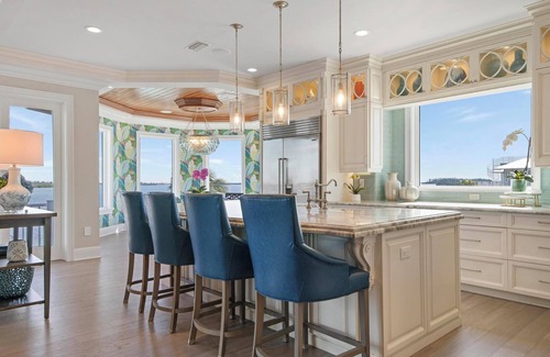 Bradenton Beach House | Best of both worlds! Luxury 6000+ sq ft Bay front home also next to Beach