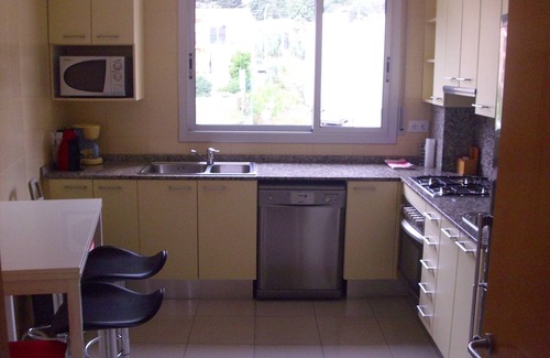 Tossa de Mar Apartment | BEST OFFER! few minutes Beach, Pool + Free Wifi 5G+ Parking