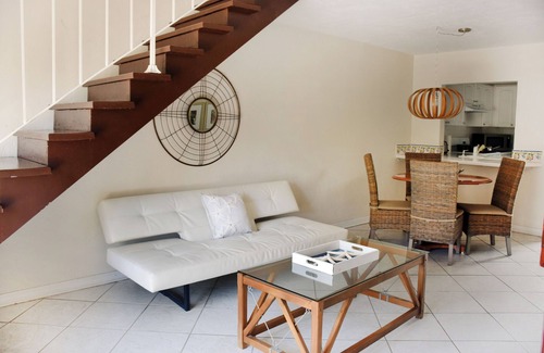 Key Biscayne Apartment | Best Place for Relaxing! Private Beach Access, Fantastic 1 Bedroom Suite, Pool