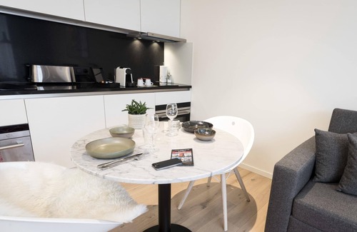 Jewish Quarter House | Best Place to Stay in Antwerp! 2 Larges Units Close to The Beguinage!