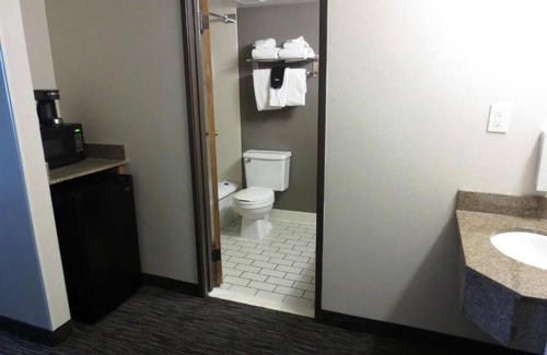 Kimball Junction Hotel | Best Place to Stay in Park City! Free Breakfast, Pool, Shuttle, Pet-friendly!
