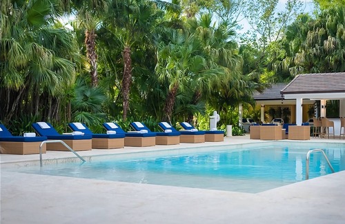 Punta Cana Apartment | Best Place to Unwind! Two Spacious 2BR Suites, Swimming Pool, Beachfront!