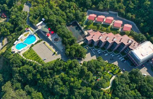 Arzakan Resort | Best Resort Aghveran