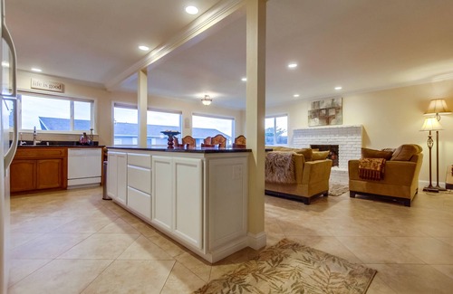 Morro Bay House | Best time of year is NOW!Gorgeous Home,Walk to Sand, Backyard Sanctuary,Dogs ok,