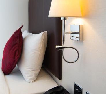 Warwick Hotel | Best Western Buckingham Palace Rd