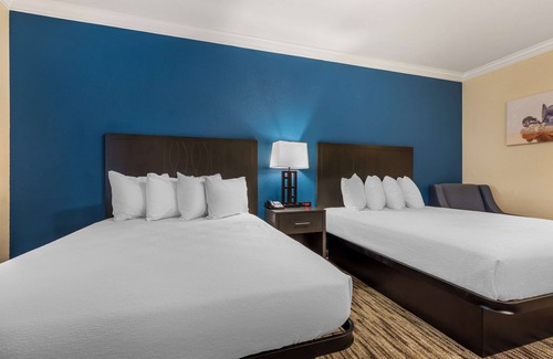 Glen Rose Hotel | Best Western Dinosaur Valley Inn & Suites
