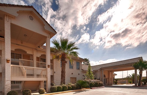 El Campo Hotel | Best Western Executive Inn El Campo