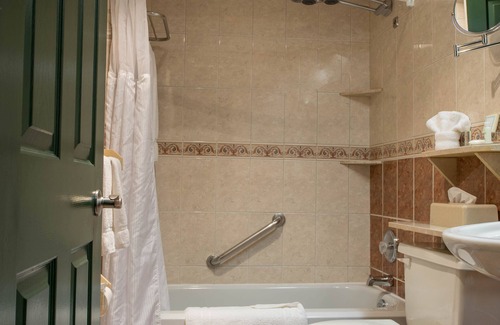 Kingston Hotel | Best Western Fireside Inn