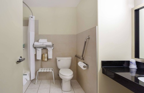 Edson Hotel | Best Western High Road Inn