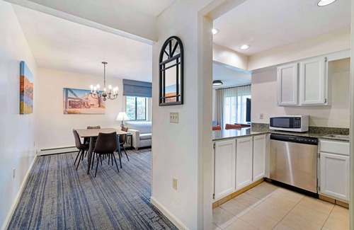 East Haven Rutland County Hotel | Best Western Inn & Suites Rutland-Killington